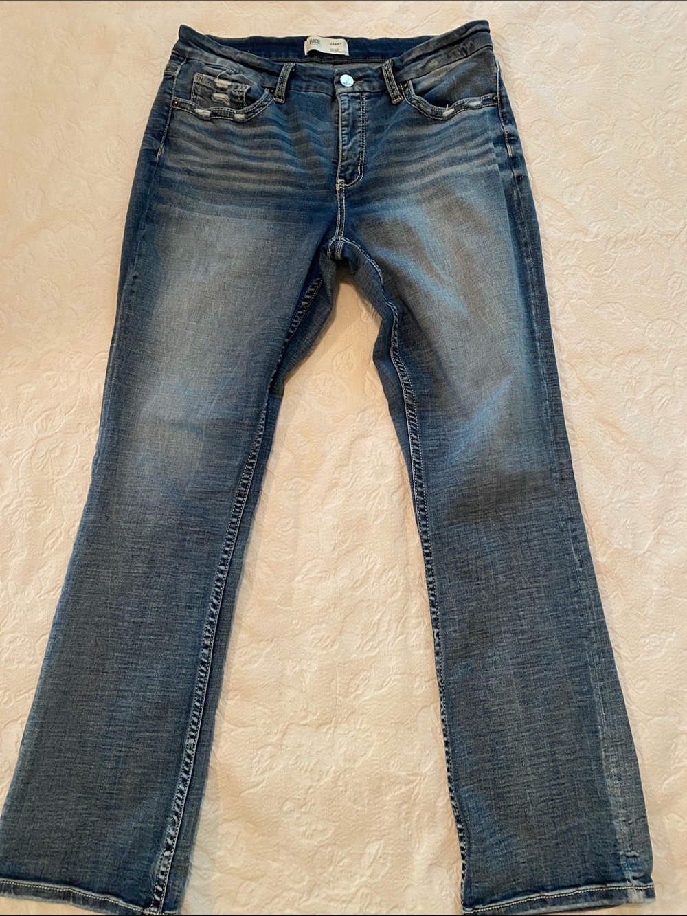 BKE Women’s Boot Cut Jeans in Medium Blue Wash